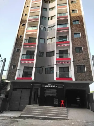 Appartement 4 pièces moderne avec ascenseur — Marcory