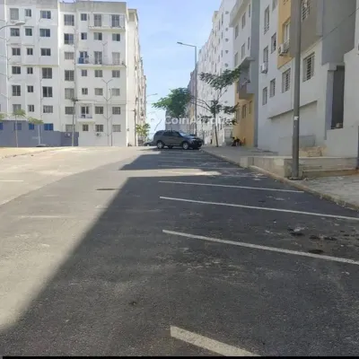 Appartement 4 pièces avec ascenseur — Yopougon Locodjoro